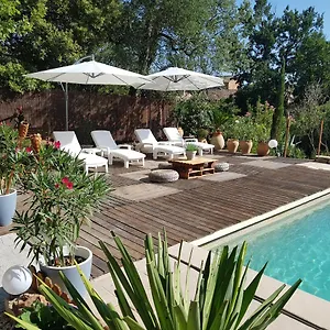 https://haut-de-villa-provencale-au-cannet-des-maures.fr-provencehotel.com