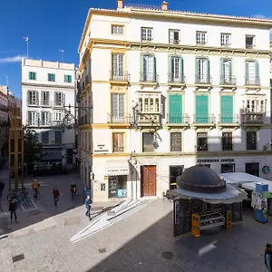 https://saenz-suites-gallery-by-bossh-apartments.es-andalucia.com