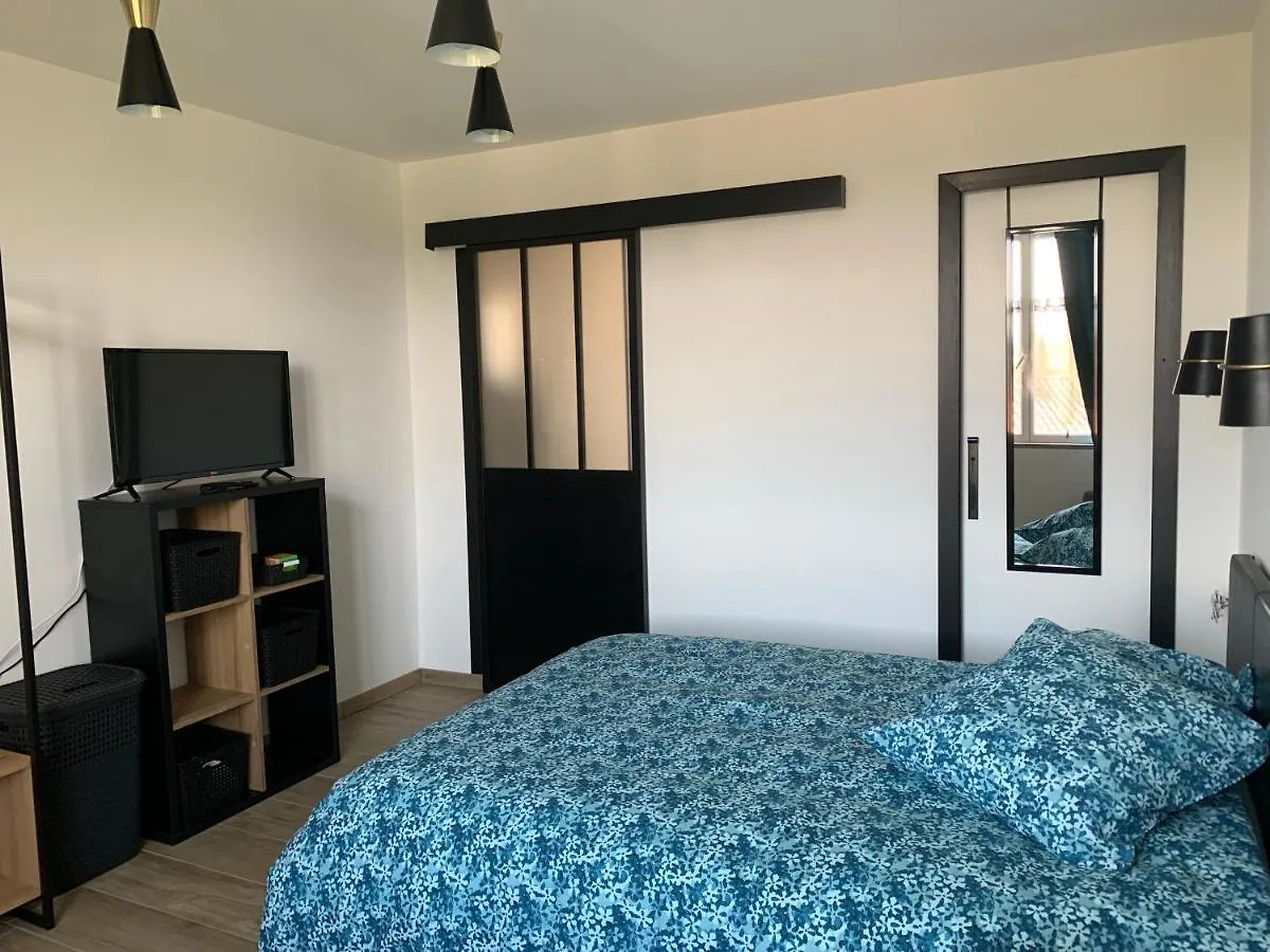 Gite Les Combes Bellevue A Etrez, Appartement A La Campagne location