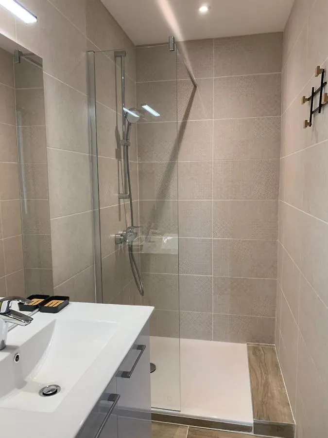 Gite Les Combes Bellevue A Etrez, Appartement A La Campagne Bresse Vallons